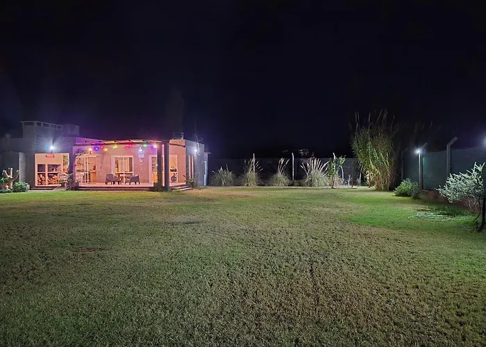 Casa Piedra Roja